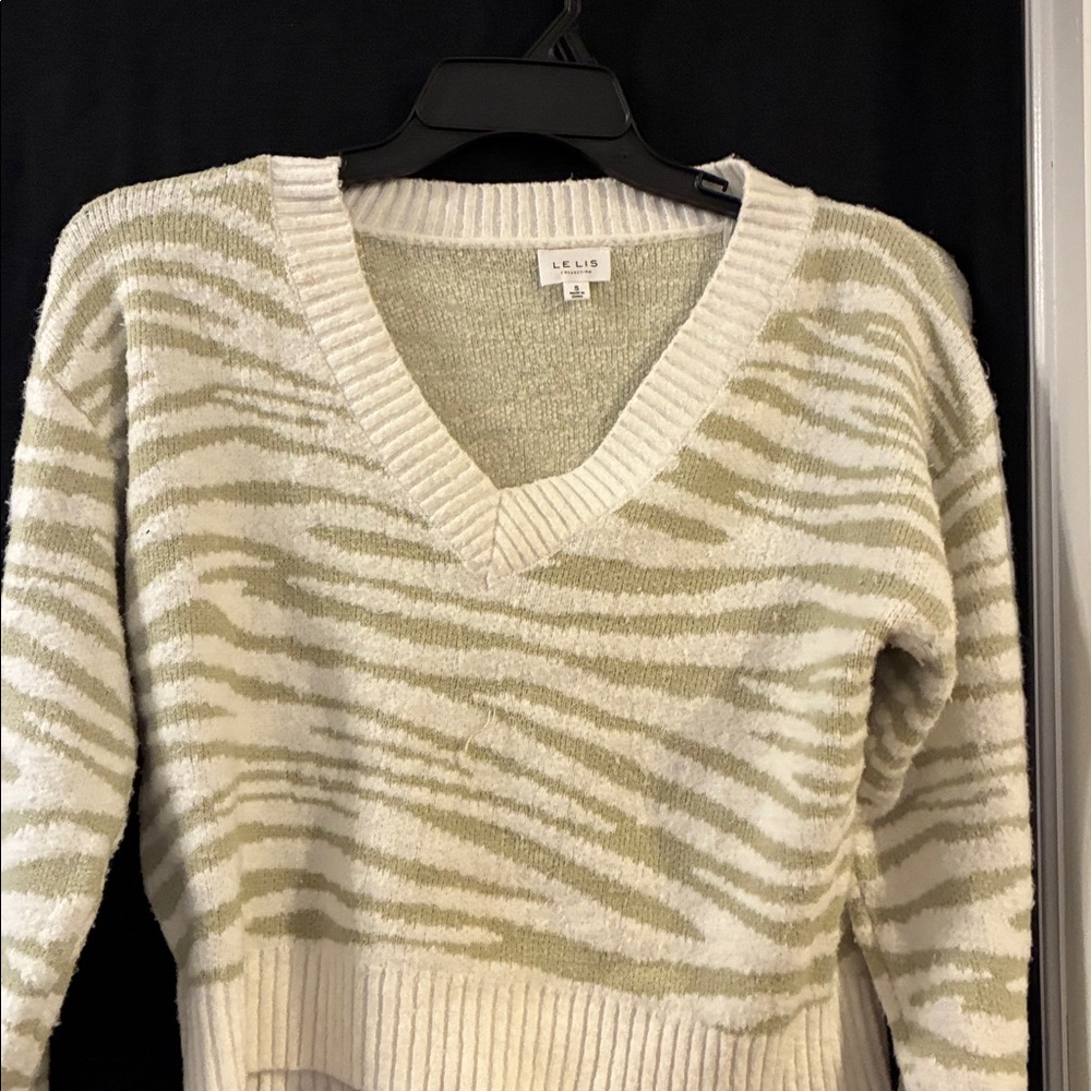Le Lis green and white Zebra V-Neck Sweater